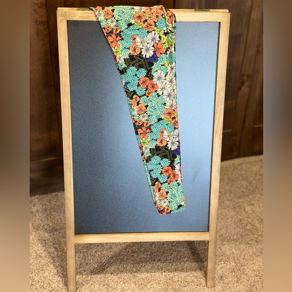 NWOT LuLaRoe leggings TC